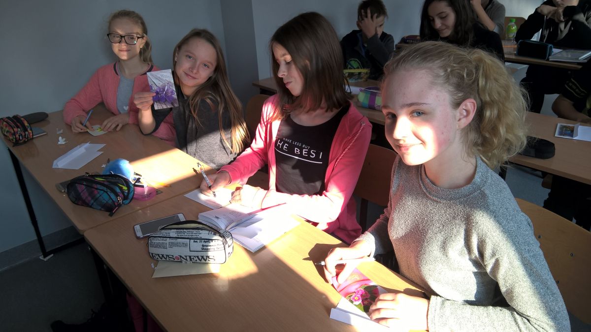 Akcja WYLOSUJ ANIOŁA w Szkole Podstawowej w Osieczy